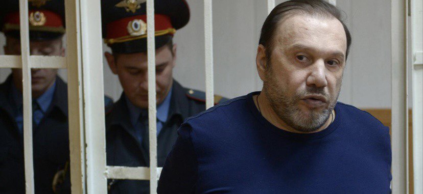 Виктор Батурин на свободе: экс-супруг Рудковской вышел из тюрьмы